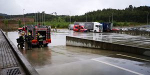 Simulacro  de emergência: combate a incendio e socorro realizado por SPT Portugal